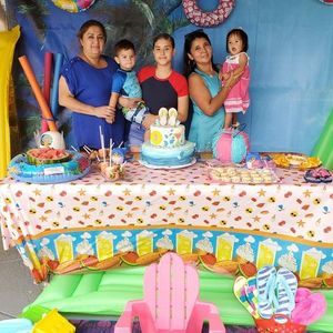 Meet your Posher, Rosmery veronica